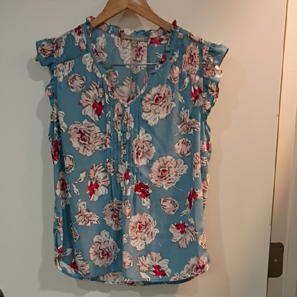 Daniel Rainn Blue Floral Cap Sleeve Blouse